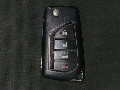 Used 2021 Toyota Corolla LE FWD image 32