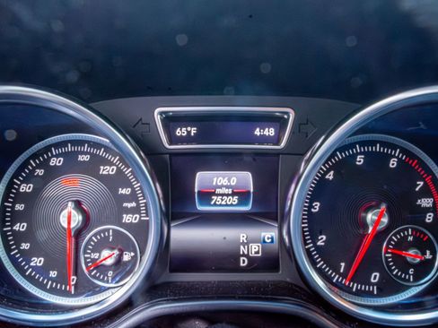 Used 2019 Mercedes-Benz GLE 400 4MATIC image 16