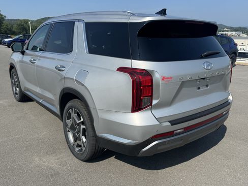 Used 2024 Hyundai Palisade Limited AWD/4WD image 6
