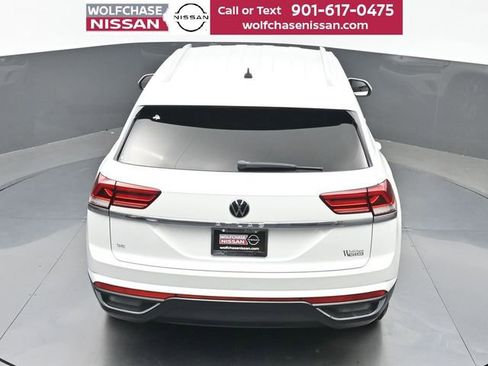 Used 2021 Volkswagen Atlas Cross Sport SE FWD image 31