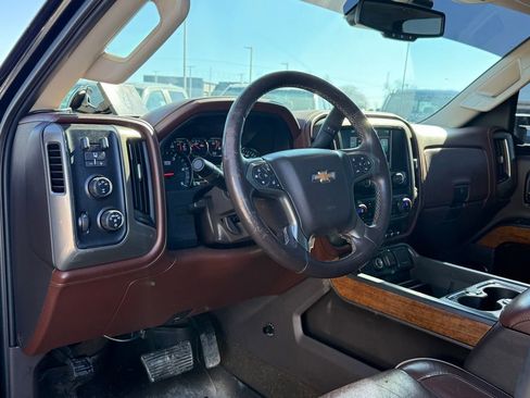 Used 2015 Chevrolet Silverado 2500 High Country w/ Duramax Plus Package image 4