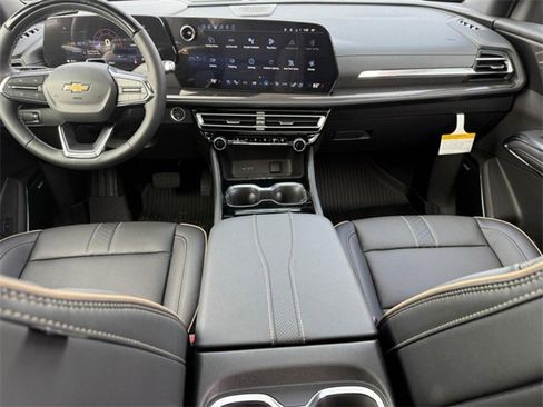 New 2026 Chevrolet Traverse High Country w/ LPO, Floor Liner Package image 8