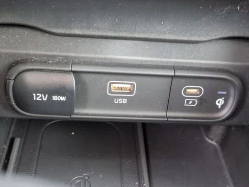 Used 2023 Kia Telluride S AWD/4WD image 31