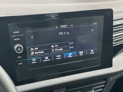 Used 2025 Volkswagen Jetta S image 17