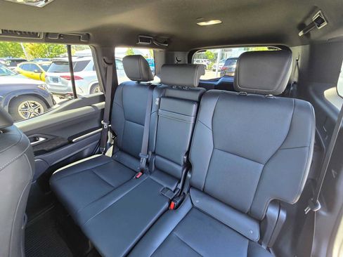 Used 2026 Lexus GX 550 w/ Accessory Package (31) AWD/4WD image 18