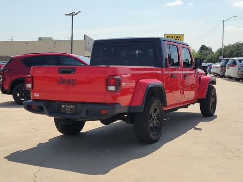 Used 2021 Jeep Gladiator Sport AWD/4WD image 5