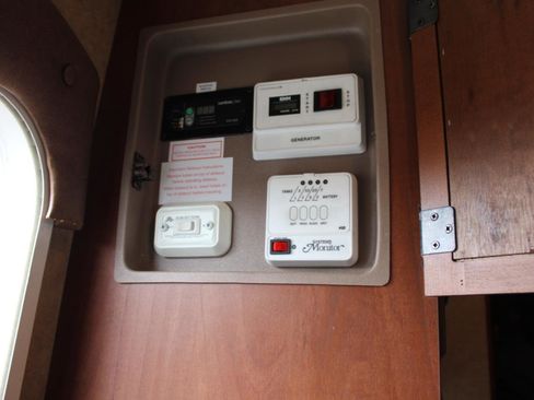 Used 2013 Ford E-450 and Econoline 450 Super Duty w/ Motorhome Prep Pkg image 36