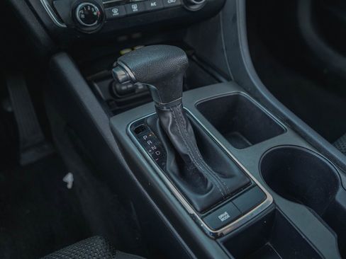 Used 2020 Kia Optima LX image 22