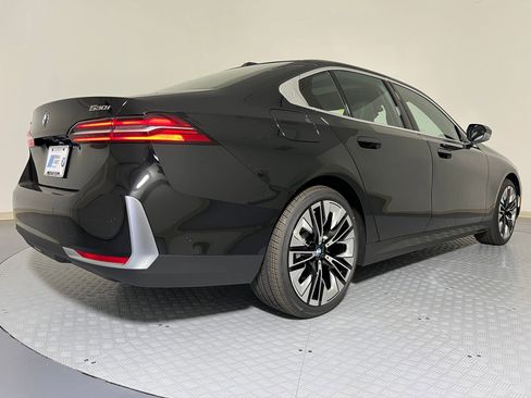 New 2026 BMW 530i xDrive image 8