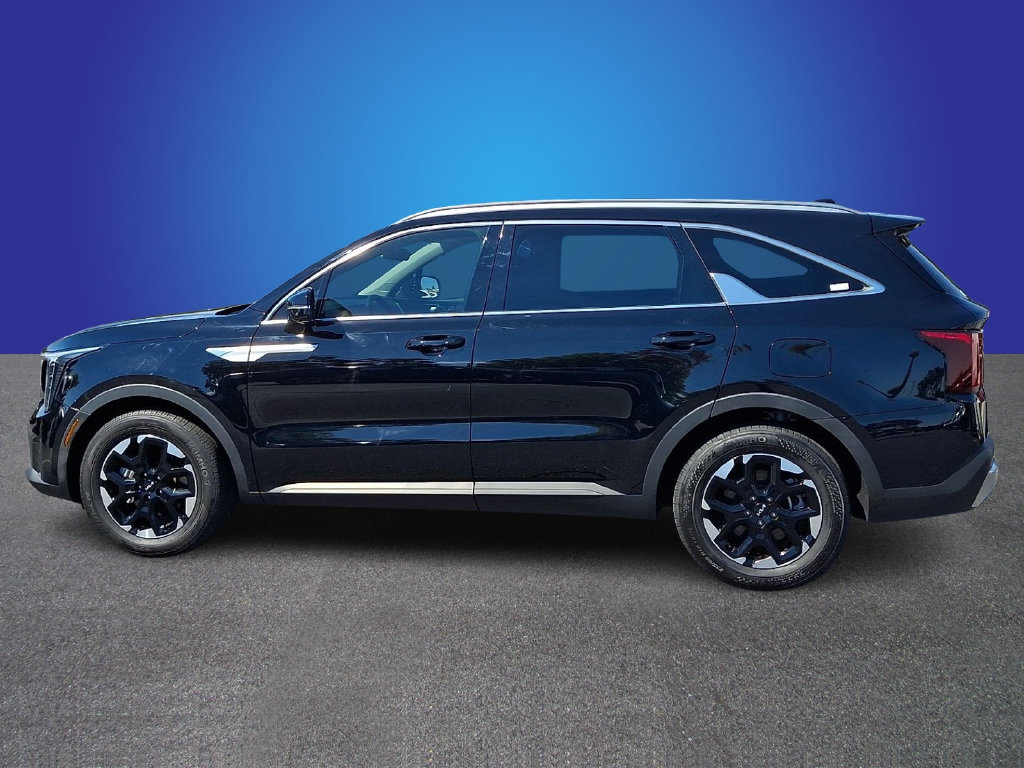 Used 2024 Kia Sorento S w/ Panoramic Sunroof Package FWD image 7