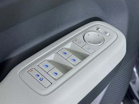 New 2026 Hyundai Santa Fe SE image 28