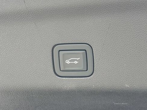 Used 2021 GMC Yukon SLT RWD image 26