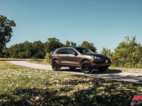 Used 2013 Porsche Cayenne AWD/4WD image 31