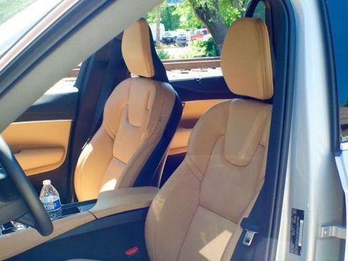 Used 2024 Volvo XC90 B6 Ultimate AWD/4WD image 19