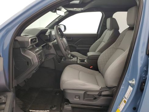 Used 2026 Toyota Tacoma SR5 image 18