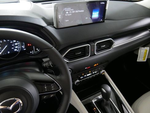 New 2025 MAZDA CX-5 AWD 2.5 S w/ Premium Plus Pkg image 5