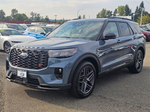 New 2025 Ford Explorer ST w/ Sun And Sound Package image 3