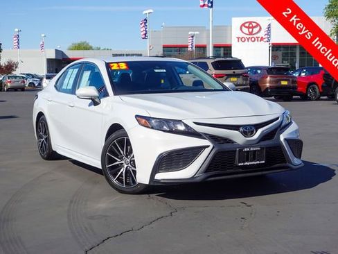 Certified 2023 Toyota Camry SE image 2