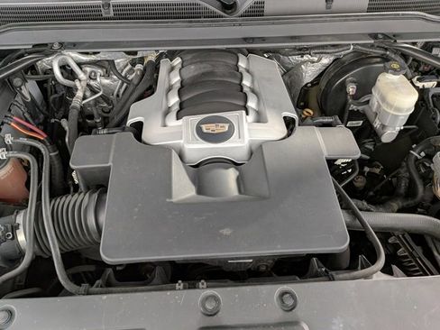 Used 2017 Cadillac Escalade Premium Luxury image 33