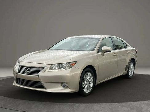 Used 2014 Lexus ES 350 w/ Premium Package FWD image 1