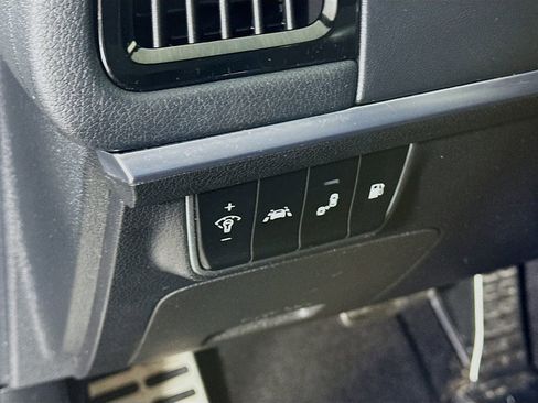 Used 2019 Kia Stinger GT1 AWD/4WD image 24