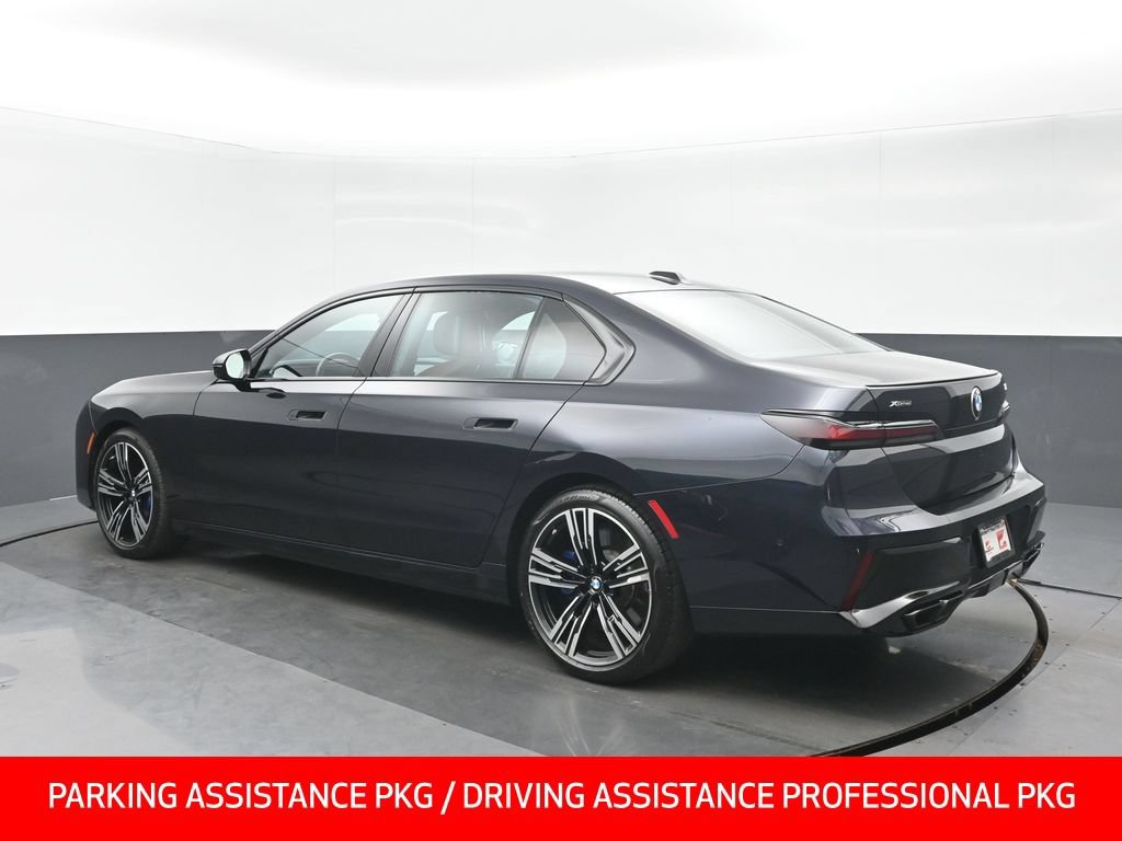 Used 2023 BMW 760i xDrive w/ Luxury Rear Seating Package AWD/4WD image 5