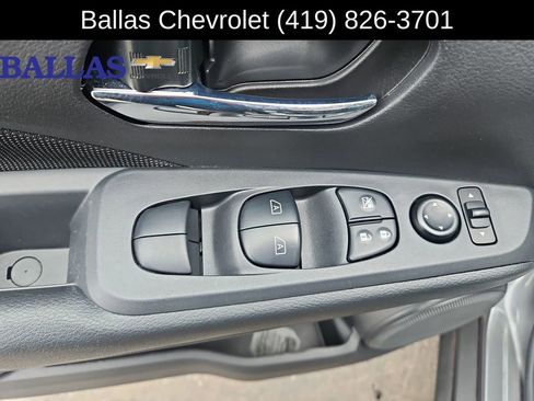 Used 2024 Nissan Kicks SV image 23