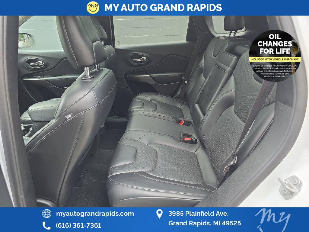 Used 2019 Jeep Cherokee Limited AWD/4WD image 26