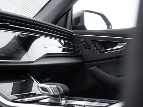 New 2026 Audi RS Q8 performance image 18