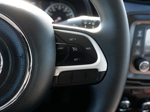 Used 2020 Jeep Renegade Sport image 30