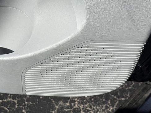 Used 2024 Hyundai Kona SEL image 33