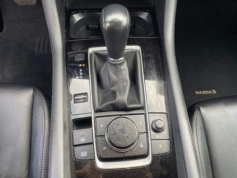Used 2024 MAZDA MAZDA3 s FWD image 13