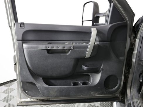 Used 2012 GMC Sierra 2500 SLE w/ SLE Preferred Package image 12