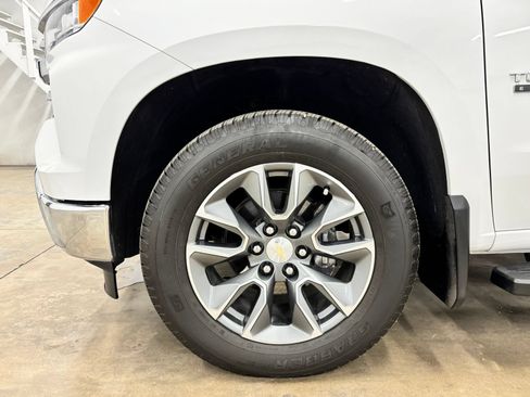 Used 2025 Chevrolet Silverado 1500 LT w/ Texas Edition Plus RWD image 10