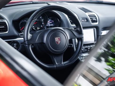 Used 2014 Porsche Cayman RWD image 6