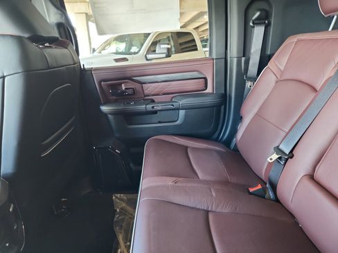 New 2025 RAM 2500 Limited image 17