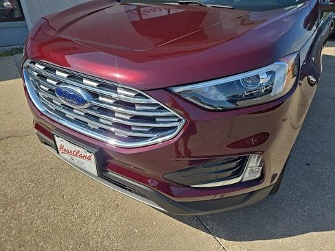 Used 2024 Ford Edge Titanium AWD/4WD image 18