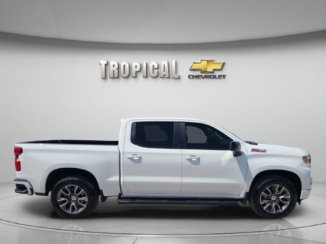 Used 2025 Chevrolet Silverado 1500 RST AWD/4WD image 6