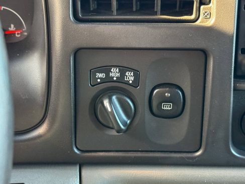 Used 2005 Ford Excursion XLT AWD/4WD image 39