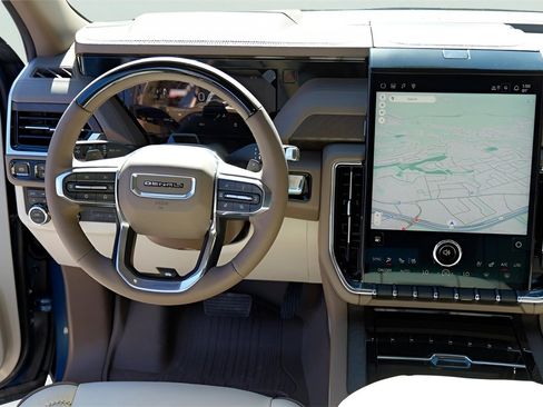 New 2026 GMC Yukon XL Denali w/ Denali Reserve Package image 25