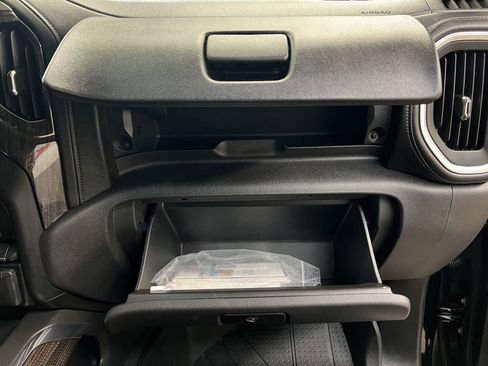 Used 2020 Chevrolet Silverado 1500 RST w/ All-Star Edition image 28