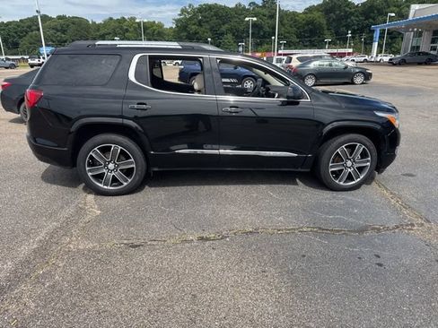 Used 2018 GMC Acadia Denali AWD/4WD image 4