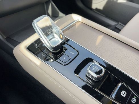 New 2026 Volvo XC90 T8 Plus image 24