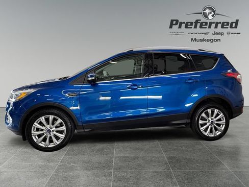 Used 2017 Ford Escape Titanium FWD image 9