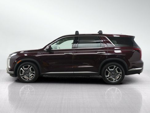 Used 2024 Hyundai Palisade Limited AWD/4WD image 2