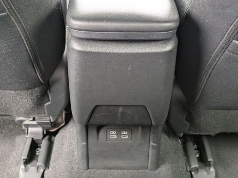 Used 2024 Toyota Prius LE image 18