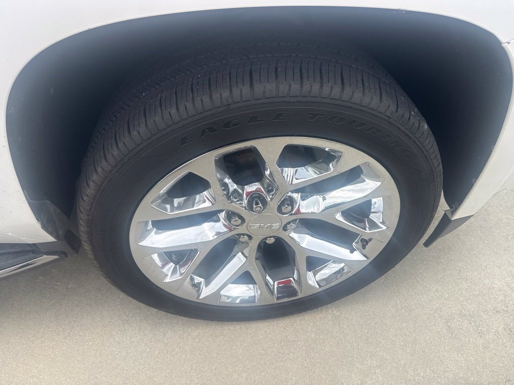 Used 2020 GMC Yukon SLT w/ Premium Edition RWD image 7