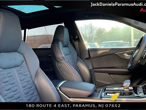 Used 2024 Audi RS Q8 w/ Black Optic Package image 7