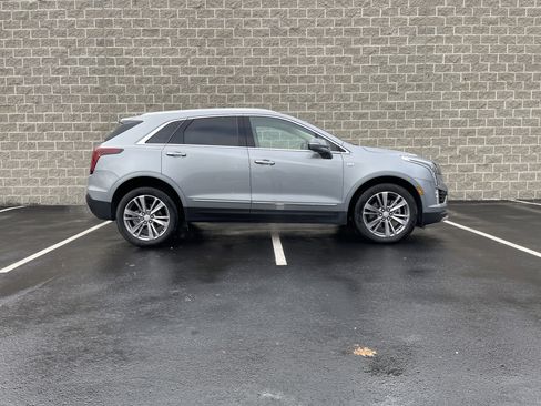 Certified 2025 Cadillac XT5 Premium Luxury image 6