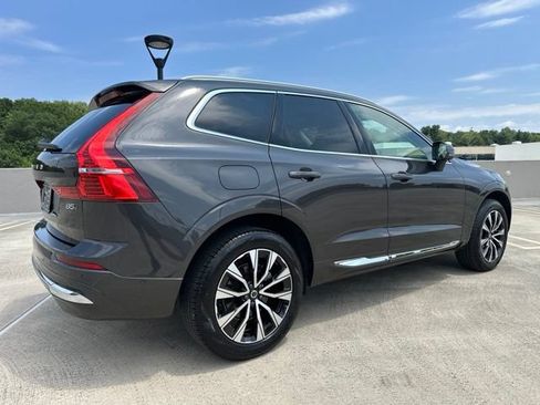 Certified 2023 Volvo XC60 B5 Plus w/ Climate Package AWD/4WD image 9